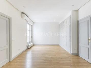 Piso Alquiler Madrid Capital, Cortes Huertas