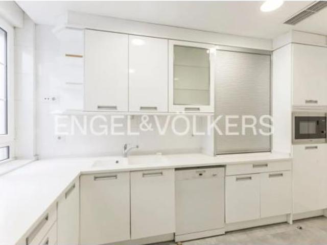 Piso Alquiler Madrid Capital, Lista