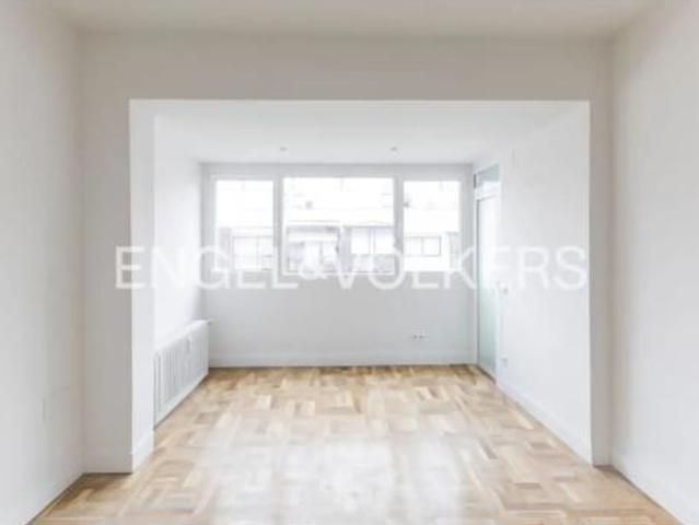 Piso Alquiler Madrid Capital, Lista
