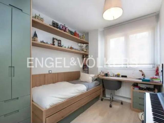 Piso Alquiler Madrid Capital, Rosas
