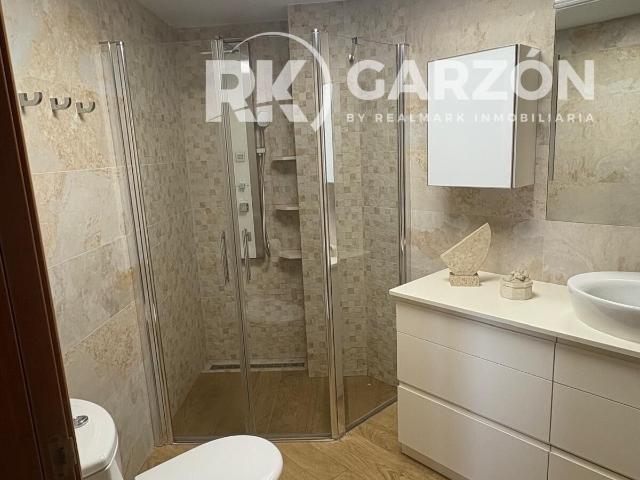 Piso Alquiler Amueblado céntrico con pl. de garaje junto Pl. Barcelona Mercadona