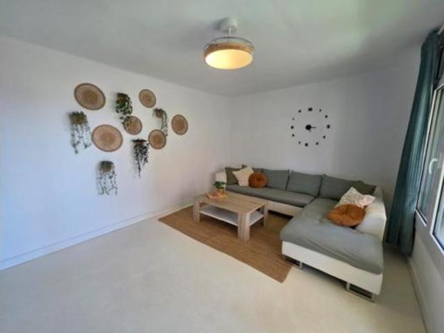 Piso Alquiler Castelldefels, Lluminetes