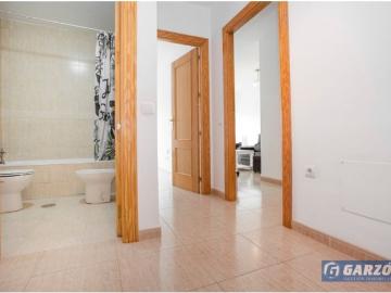 Piso Alquiler con Plaza de Garaje junto a Torrecárdenas