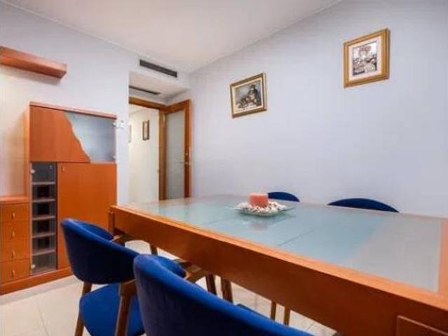 Piso Alquiler Cornellà de Llobregat, Centre