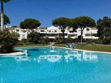 Piso Alquiler Estepona, El Paraíso Atalaya Benamara