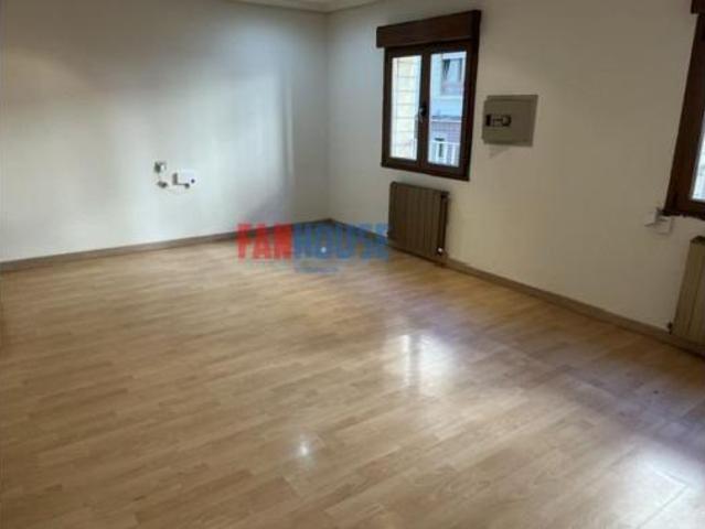 Piso Alquiler Gijón, Perchera La Graña