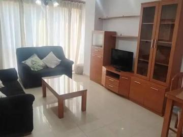 Piso en alquiler en Linares