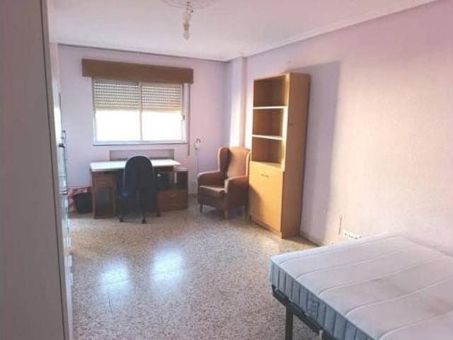 Piso Alquiler Salamanca Capital, San Bernardo Campus Platina
