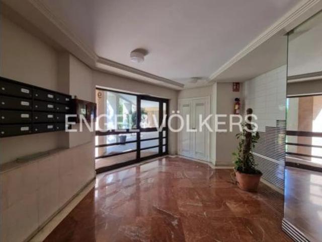 Piso Alquiler Sevilla Capital, Urbadiez Entrepuentes