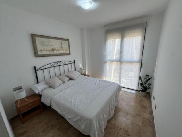 Piso Alquiler València Capital, Penya roja