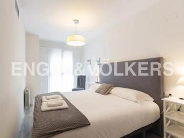 Piso Alquiler València Capital, Penya roja
