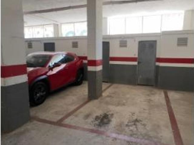 Piso amplio con Parking y Trastero en Valls