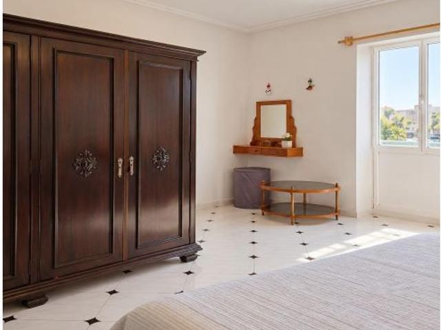 Piso amplio con terraza, tres balcones y posibilidad de dividir en dos viviendas en Manacor