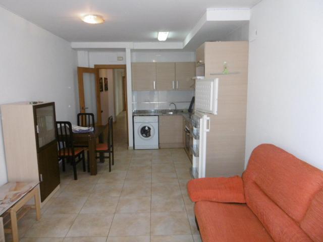 PISO AMUEBLADO CON TRASTERO