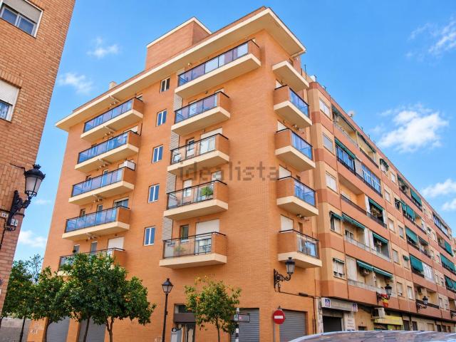 Piso amueblado de 2 habitaciones y parking incluido en Sant Marcellí