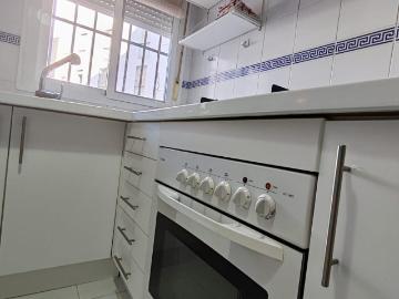 Casa en alquiler en Calle Bartolomé de Medina - Cocina equipada