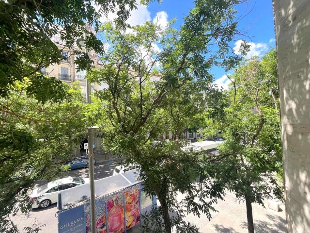 PISO / APARTAMENTO. MADRID 1 Dormitorios 60 m²