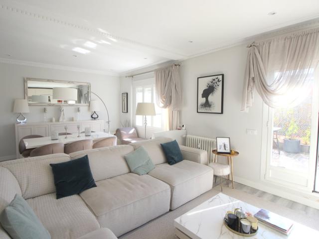 PISO / APARTAMENTO. MADRID 2 Dormitorios 142 m²