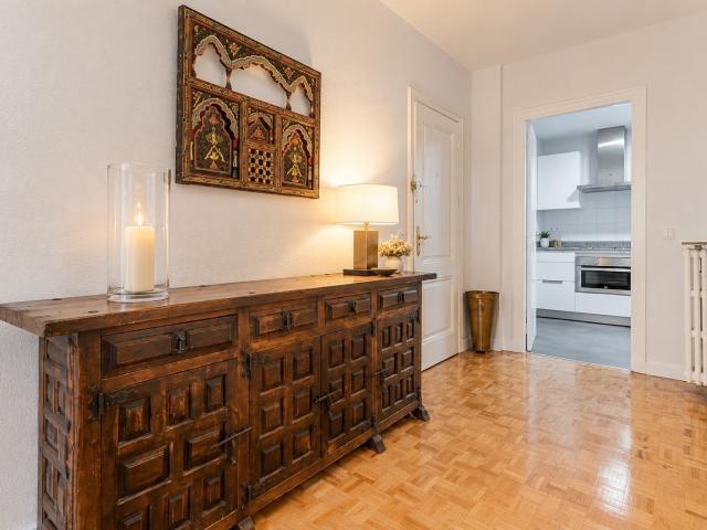 PISO / APARTAMENTO. MADRID 2 Dormitorios 100 m²