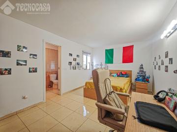 Piso, Arona