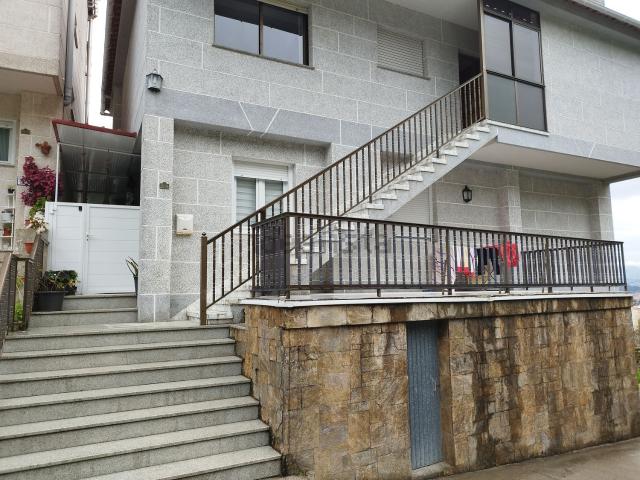 Piso, Baiona