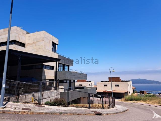 Piso, Baiona