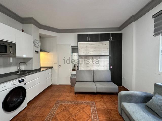 Piso, Benamocarra