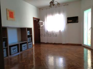Piso, Cáceres