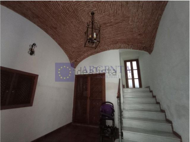 Piso, Cáceres