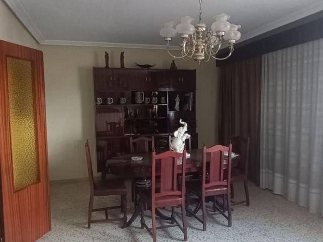 Piso, Cáceres