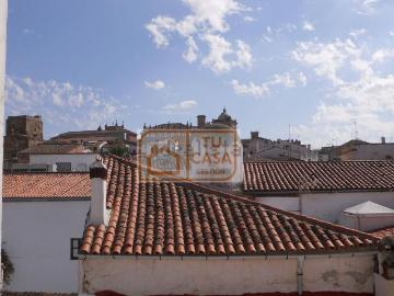 Piso, Cáceres