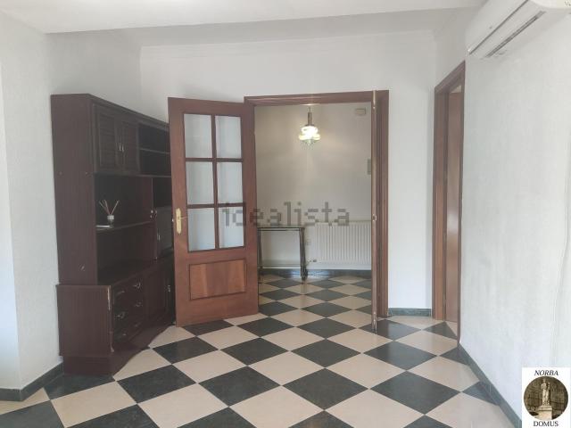 Piso, Cáceres