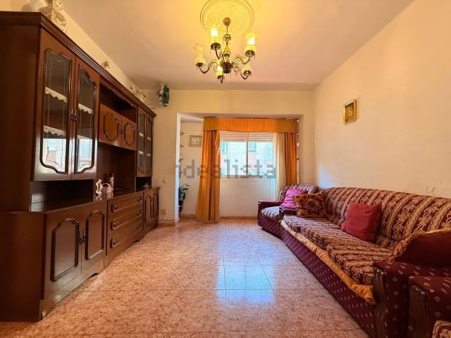 Piso, Cáceres