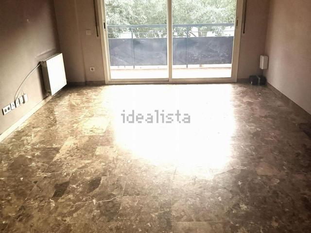 Piso, Canovelles