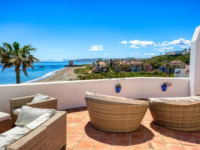 Piso, Casares