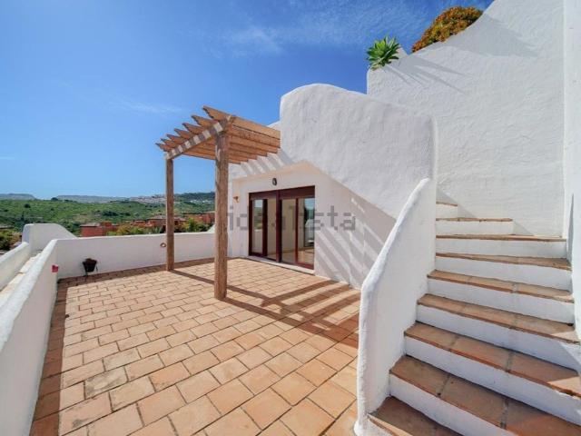 Piso, Casares
