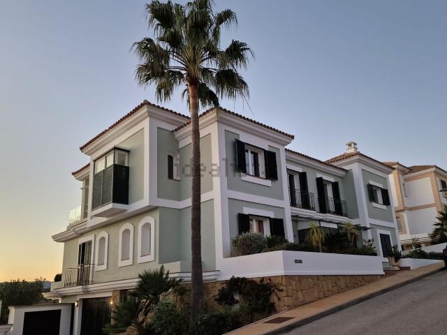 Piso, Casares