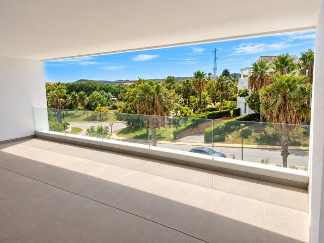 Piso, Casares