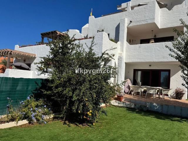 Piso, Casares