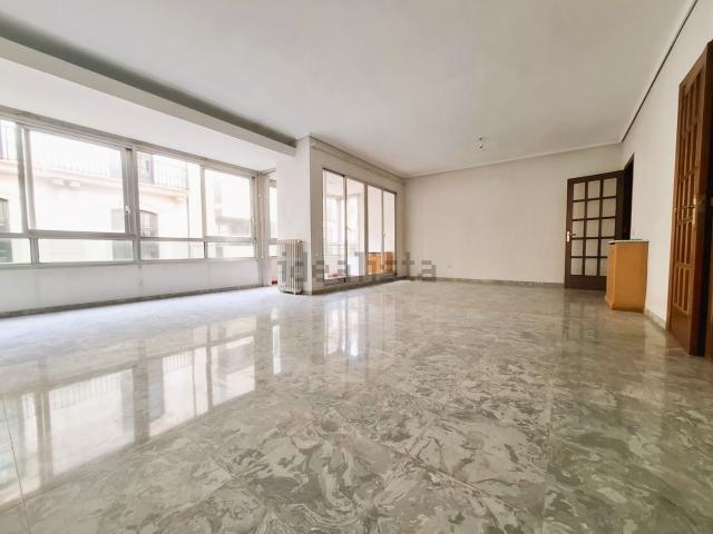 Piso, Casco Histórico, Castellón de la Plana / Castello de la Plana