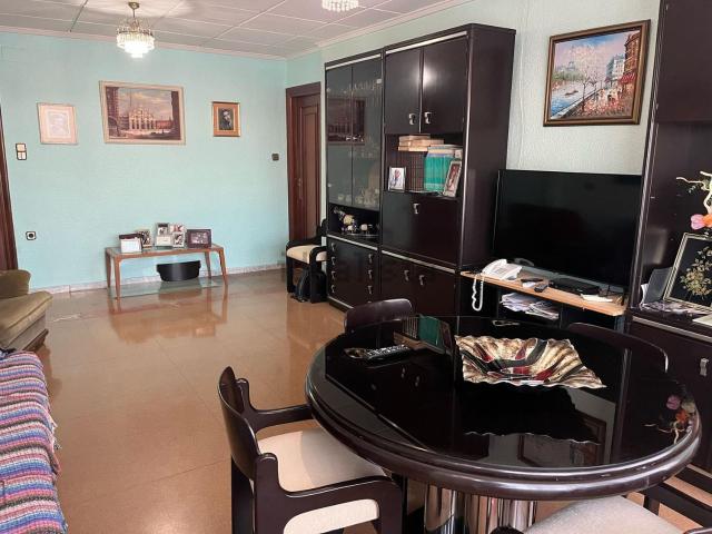 Piso, Catral