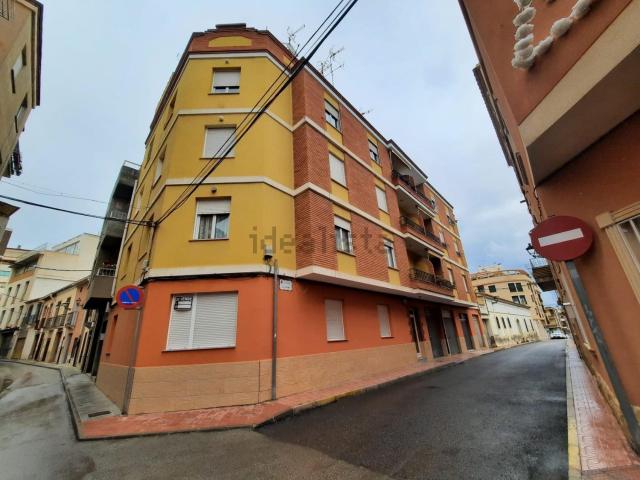 Piso, Caudete