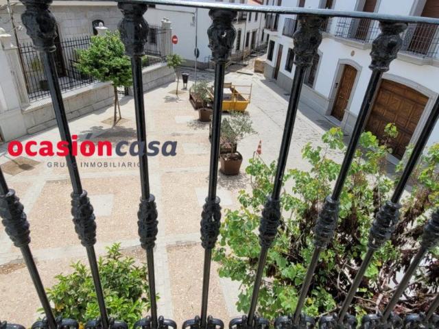 PISO CÉNTRICO EN POZOBLANCO