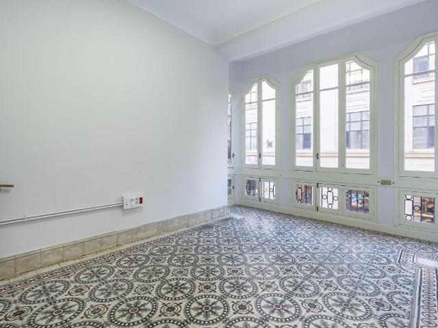 PISO CENTRICO IDEAL PARA OFICINAS