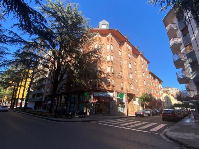 Piso, Centro Llano Samper, Jaca
