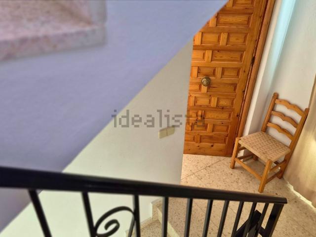 Piso, Comares