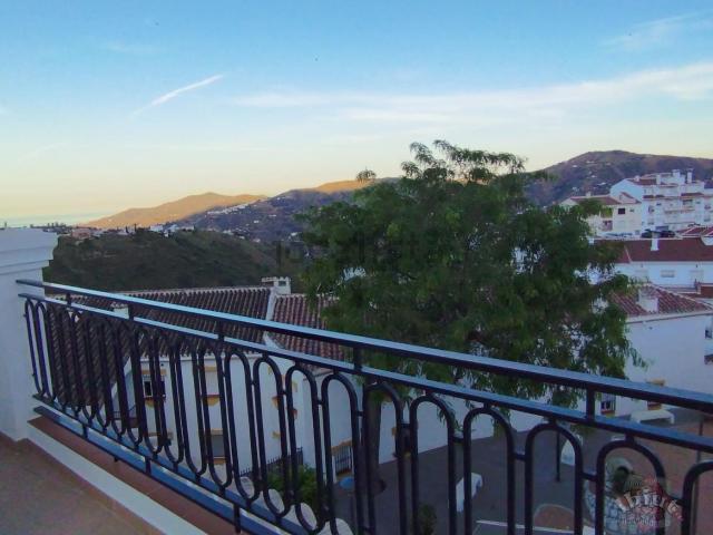 Piso, Competa