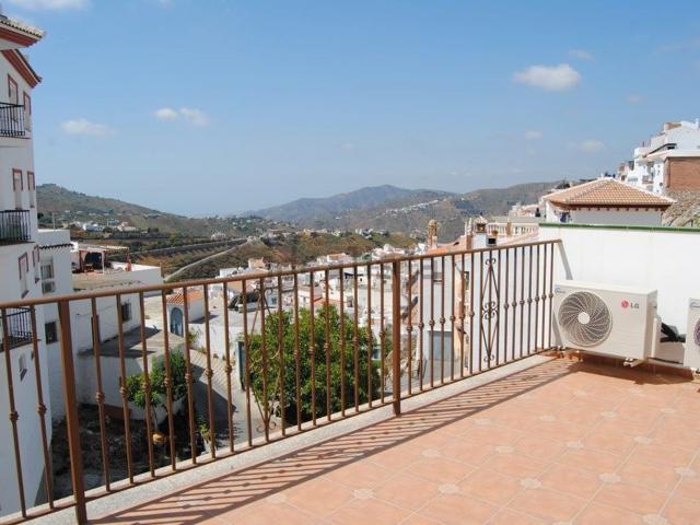 Piso, Competa