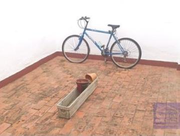 PISO CON 4 DORMITORIOS Y 2 BAÑOS PARA REFORMAR A SU GUSTO!