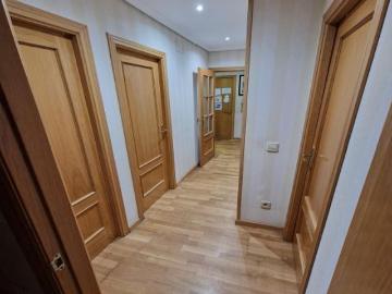 Piso con 2 terrazas, 3 dormitorios, piscina garaje y trastero en San Pau, Valencia